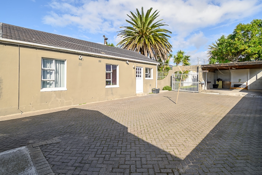 3 Bedroom Property for Sale in Steenberg Western Cape